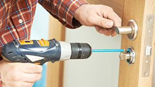 Automotive Locksmith at Collin Greene Condos Plano, Texas